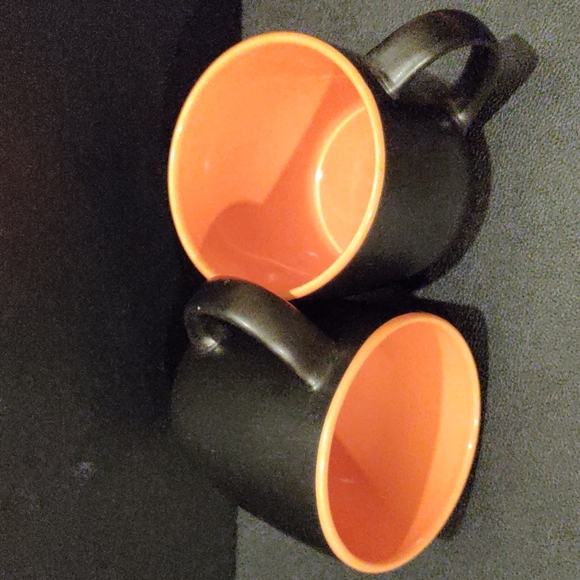 2 black & orange mugs - Picture 2 of 11